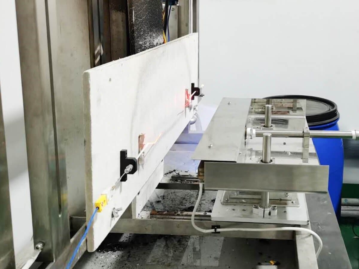 Thiết bị so sánh khả năng duy trì mạch của cáp F30 và F120