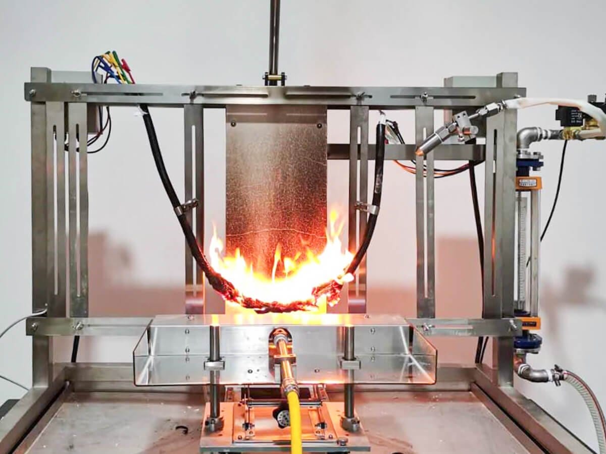 Thử cáp F30 duy trì mạch 30 phút trong điều kiện cháy