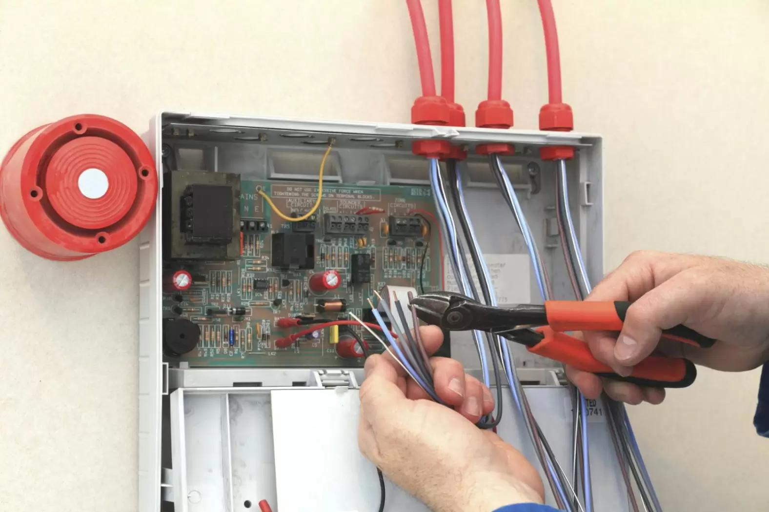 Lựa chọn và đấu nối cáp PCCC cho hệ thống báo cháy